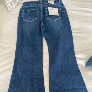 New!! New jeans m curry  boot cut 
Size 31